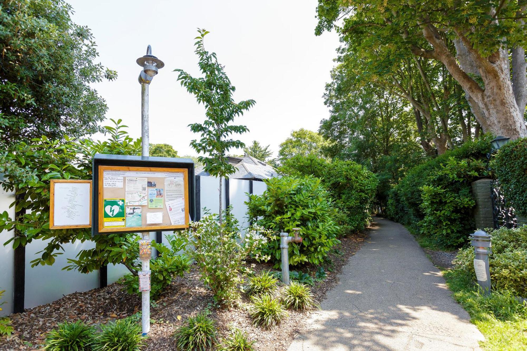 Eel Pie Retreat Apartment Twickenham